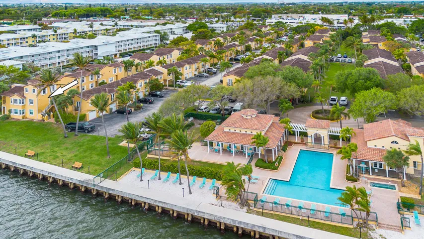 1060 Lake Shore Drive-3