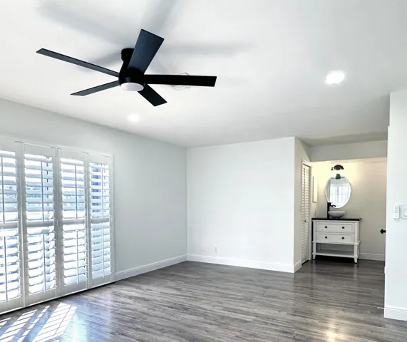 M-Bedroom