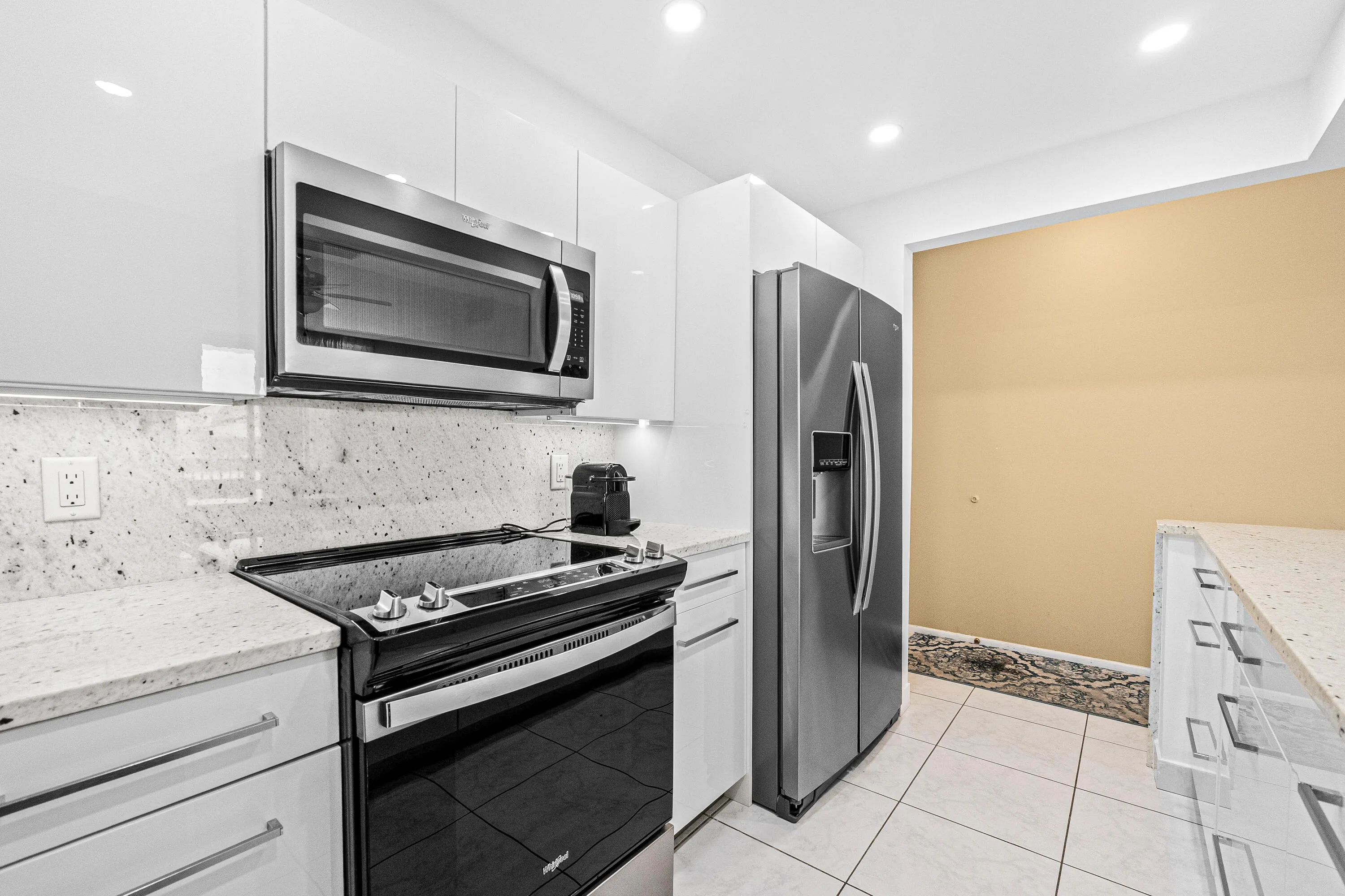 525 N Ocean Blvd-13