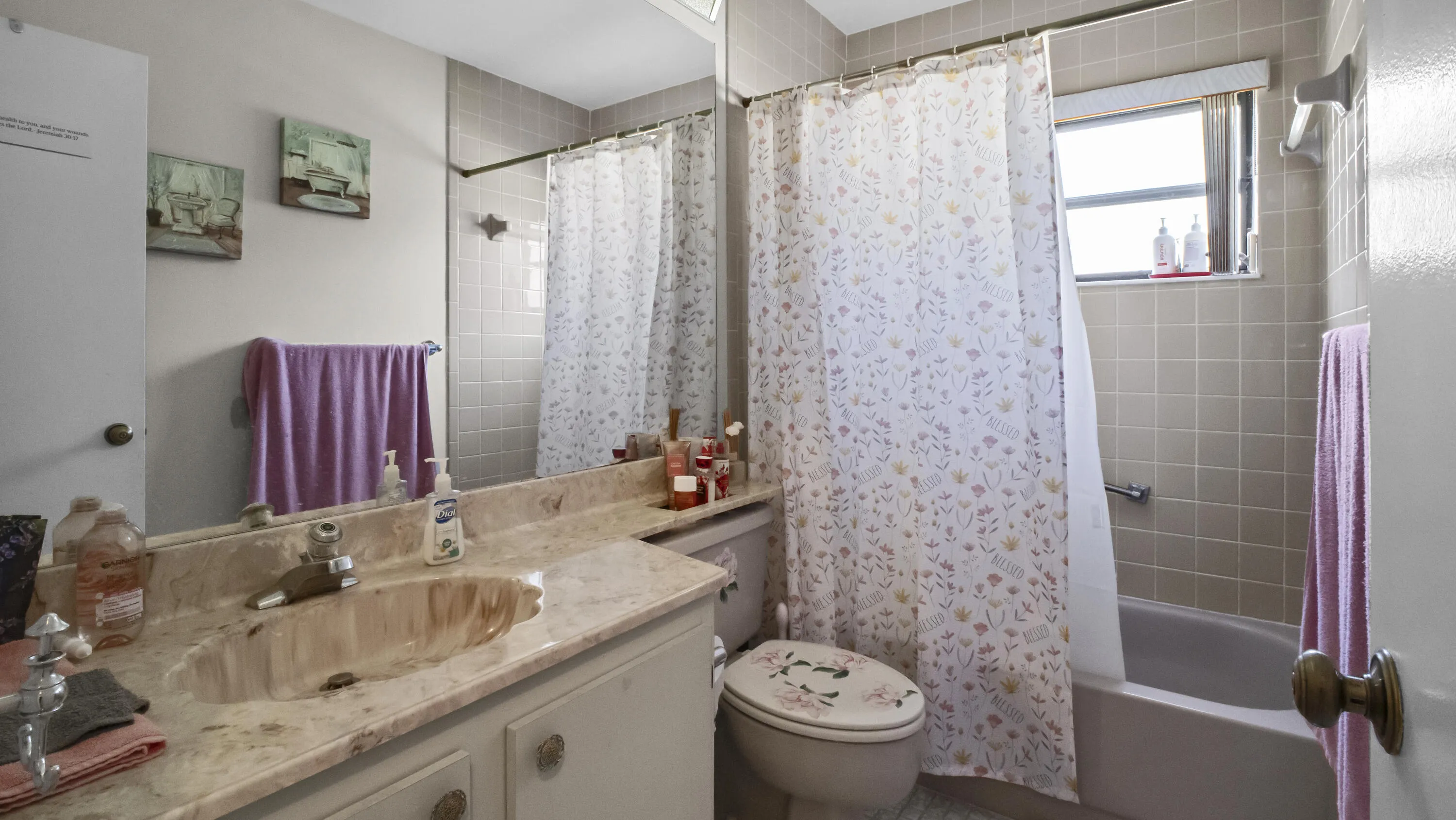 Secondary Bathroom 2