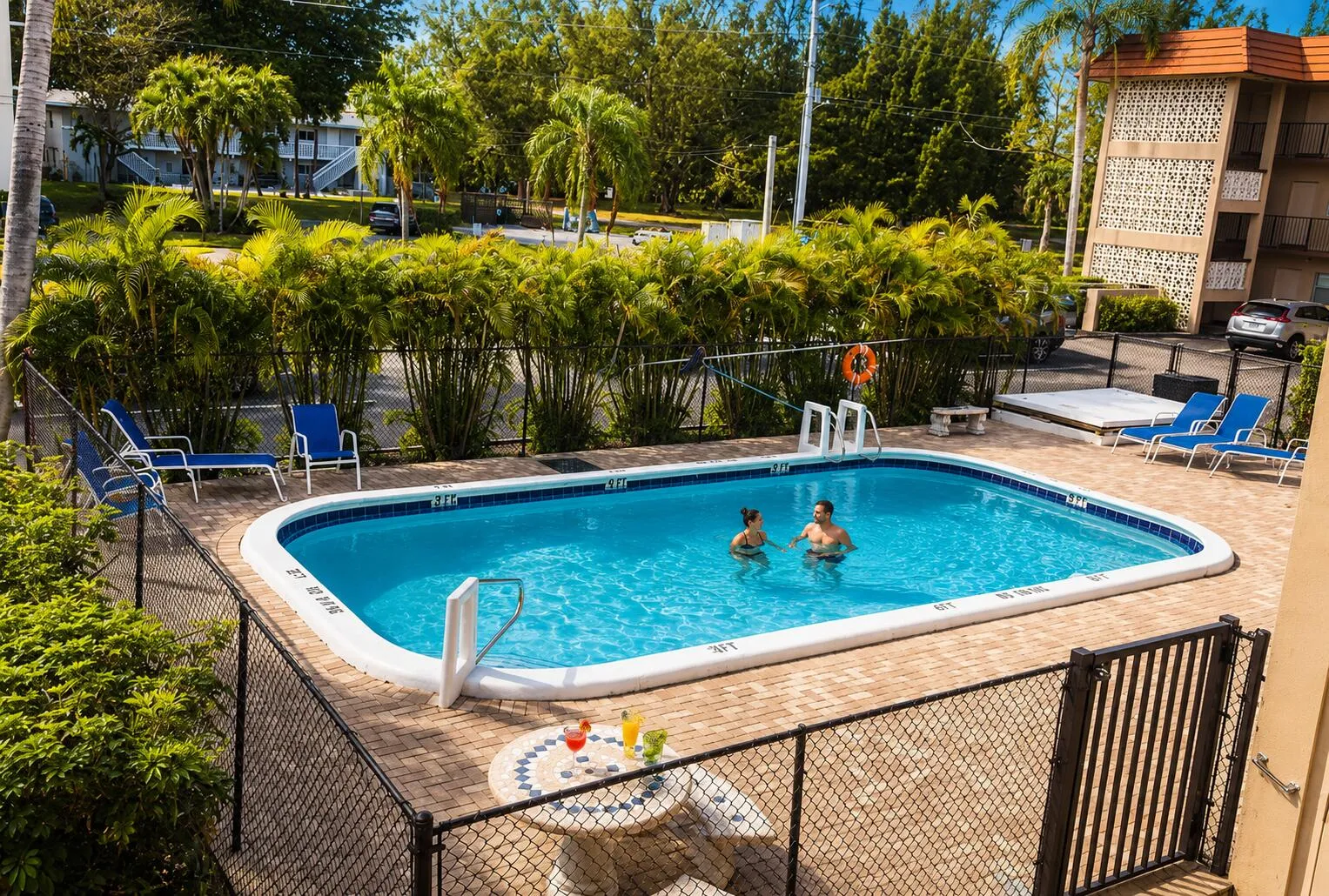 crystal lake pool