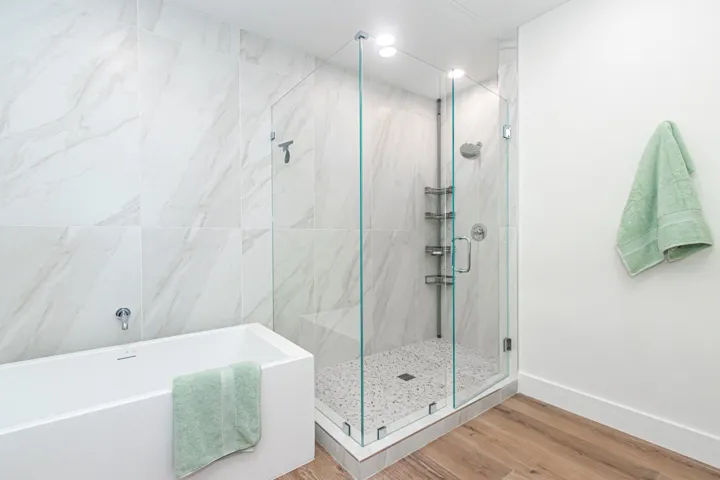 20 184 Lake Dr. Suite 200-6917