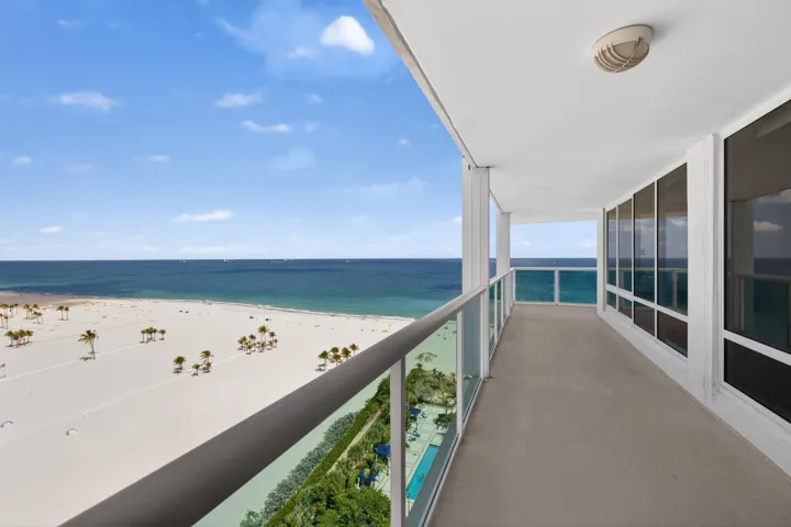 Amazing Direct Oceanfront Views!!