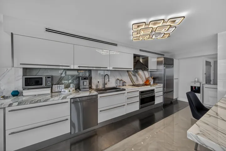Amazing kitchen with SubZero refrigerator, Wolf Oven, Uline Wine Cooler and more!!