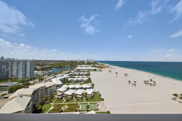 Amazing Direct Oceanfront Views and views of the city!! Most desired NE Corner....