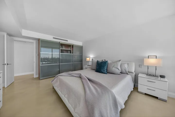 Guest Bedroom with balcony access