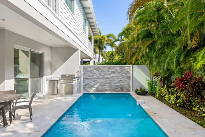 Pool 1