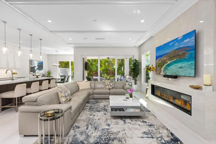 Living Area 3