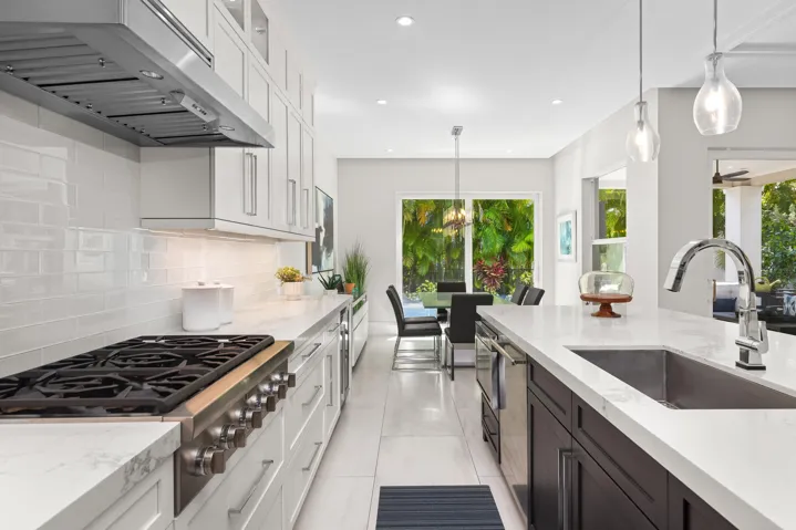 Kitchen 4