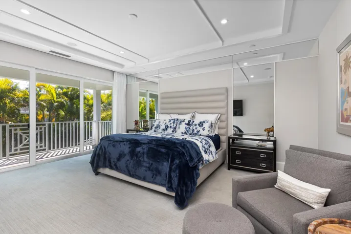 Master Bed 1