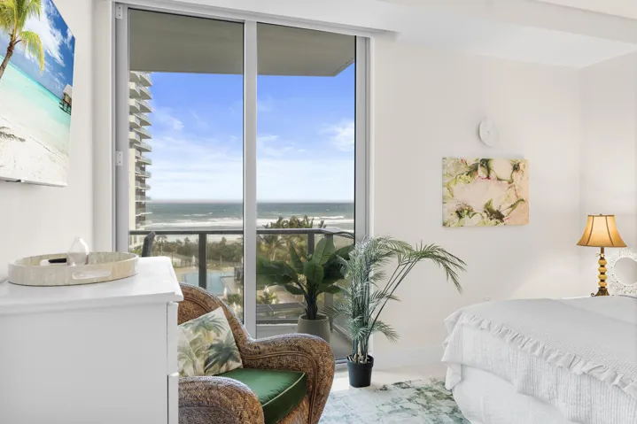2nd Bedroom (King)