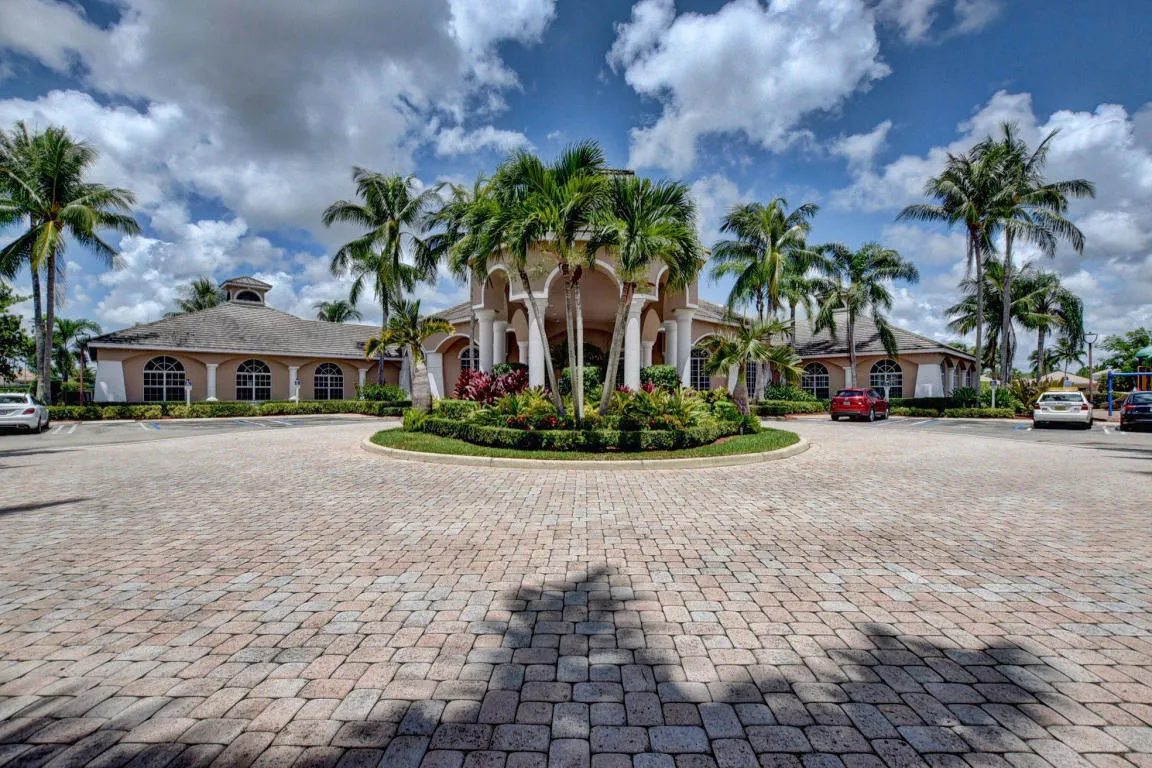 Clubhouse Front