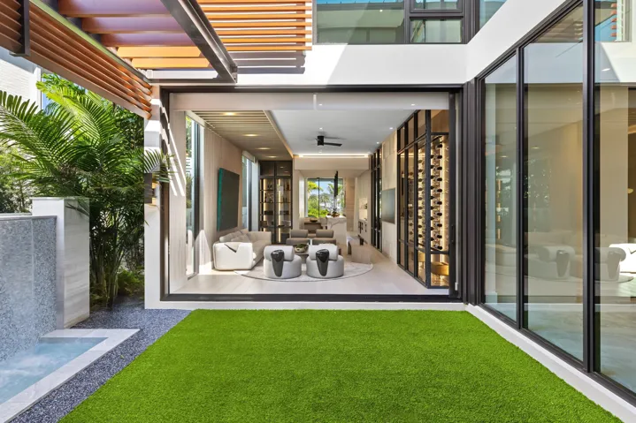Courtyard 3