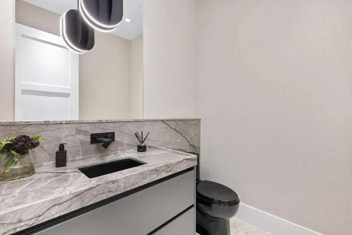 Powder Room 1