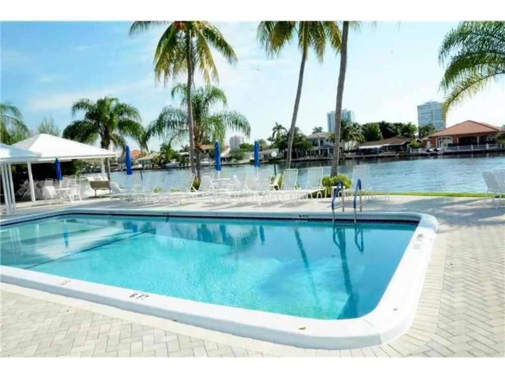 Pool and BBQ on intracoastal