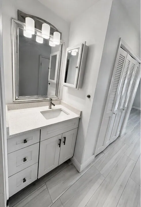 ensuite vanity
