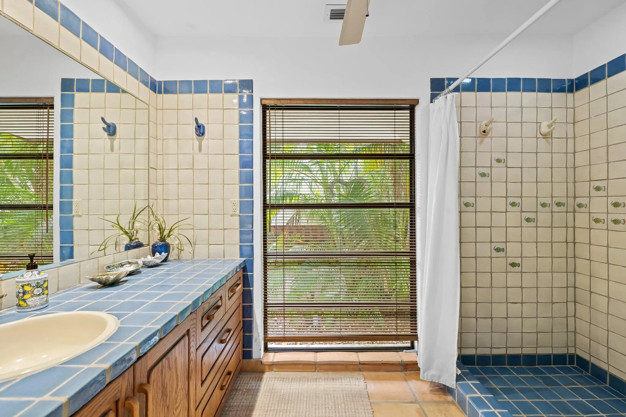 Guest Quarters Bath 2