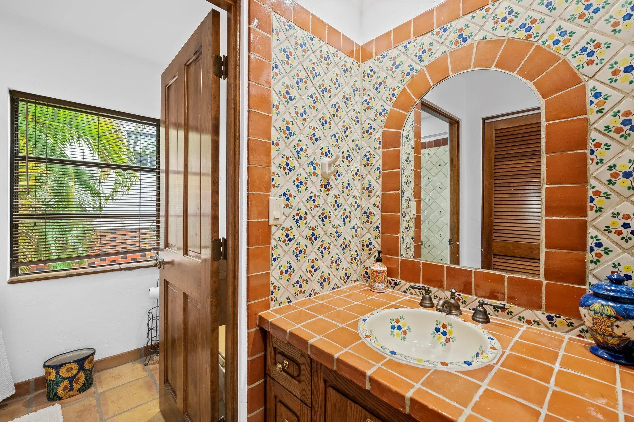 Guest Quarters Bath