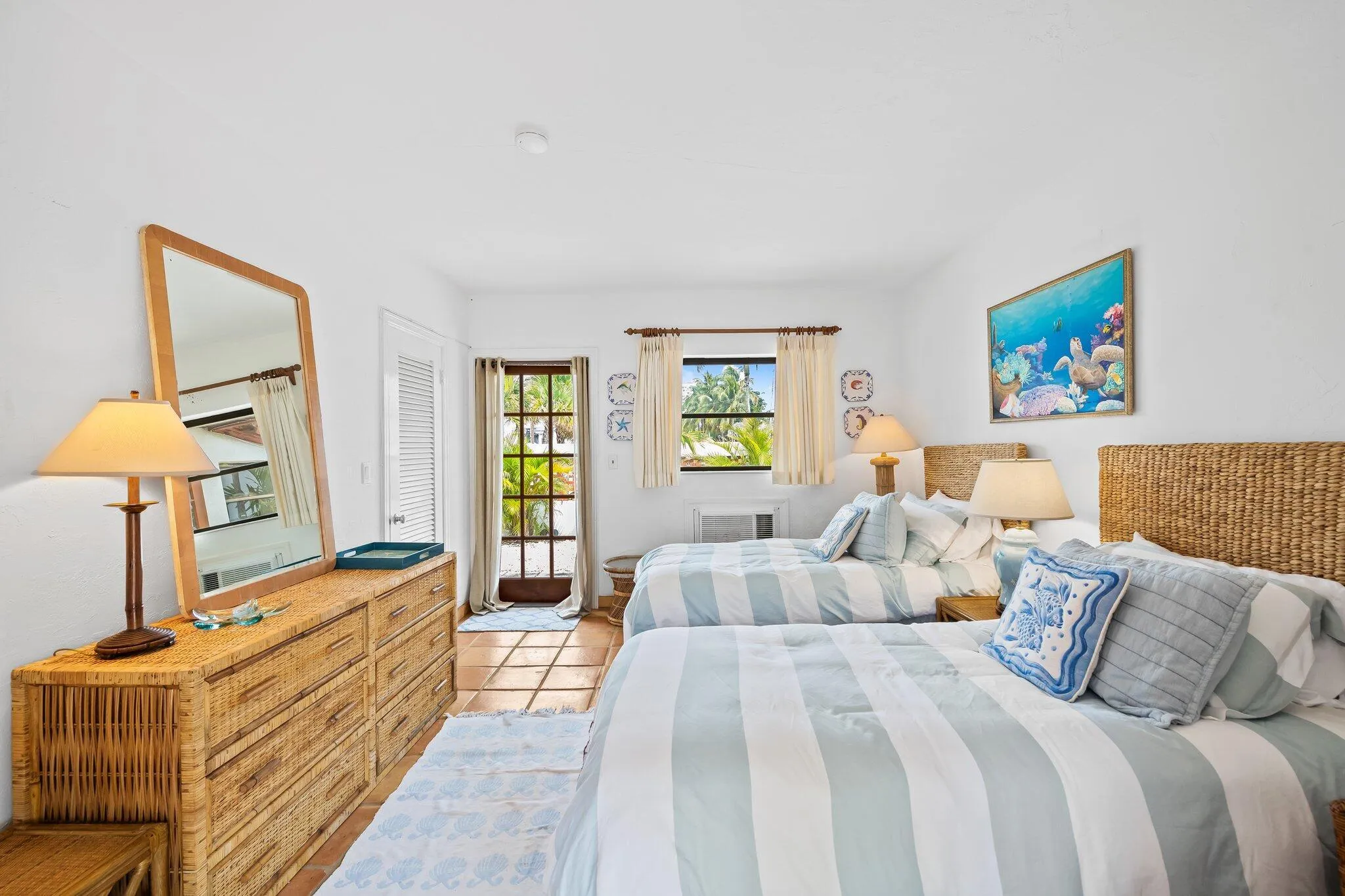 Attached Studio/Capt apt.