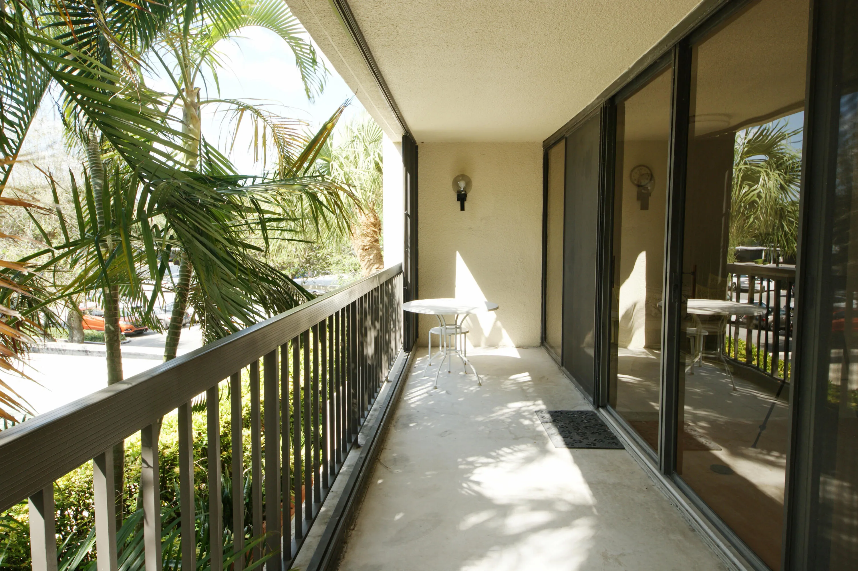 120 Balcony_DSC00264