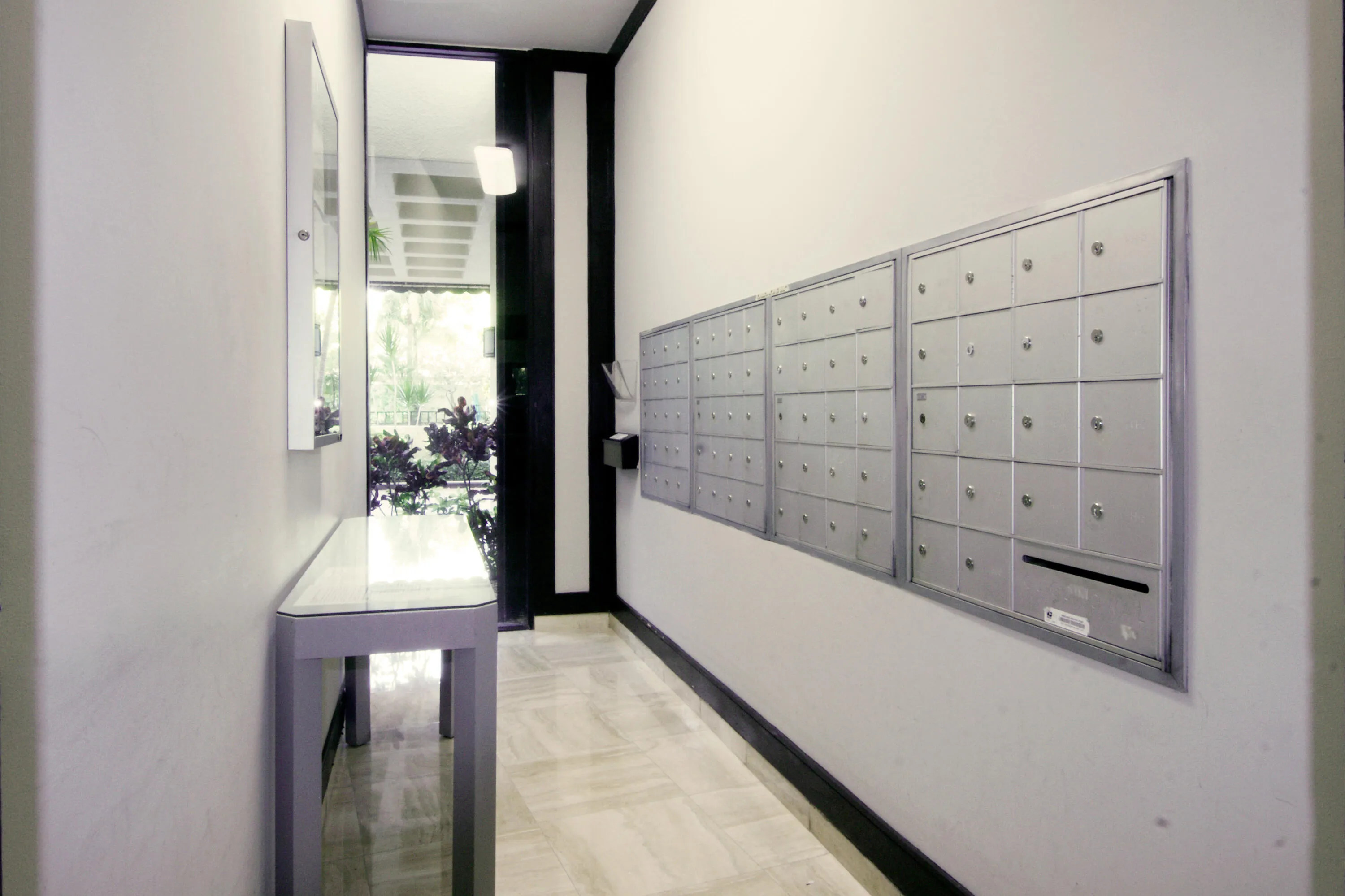151 Mail Room a 2450 DSC5140