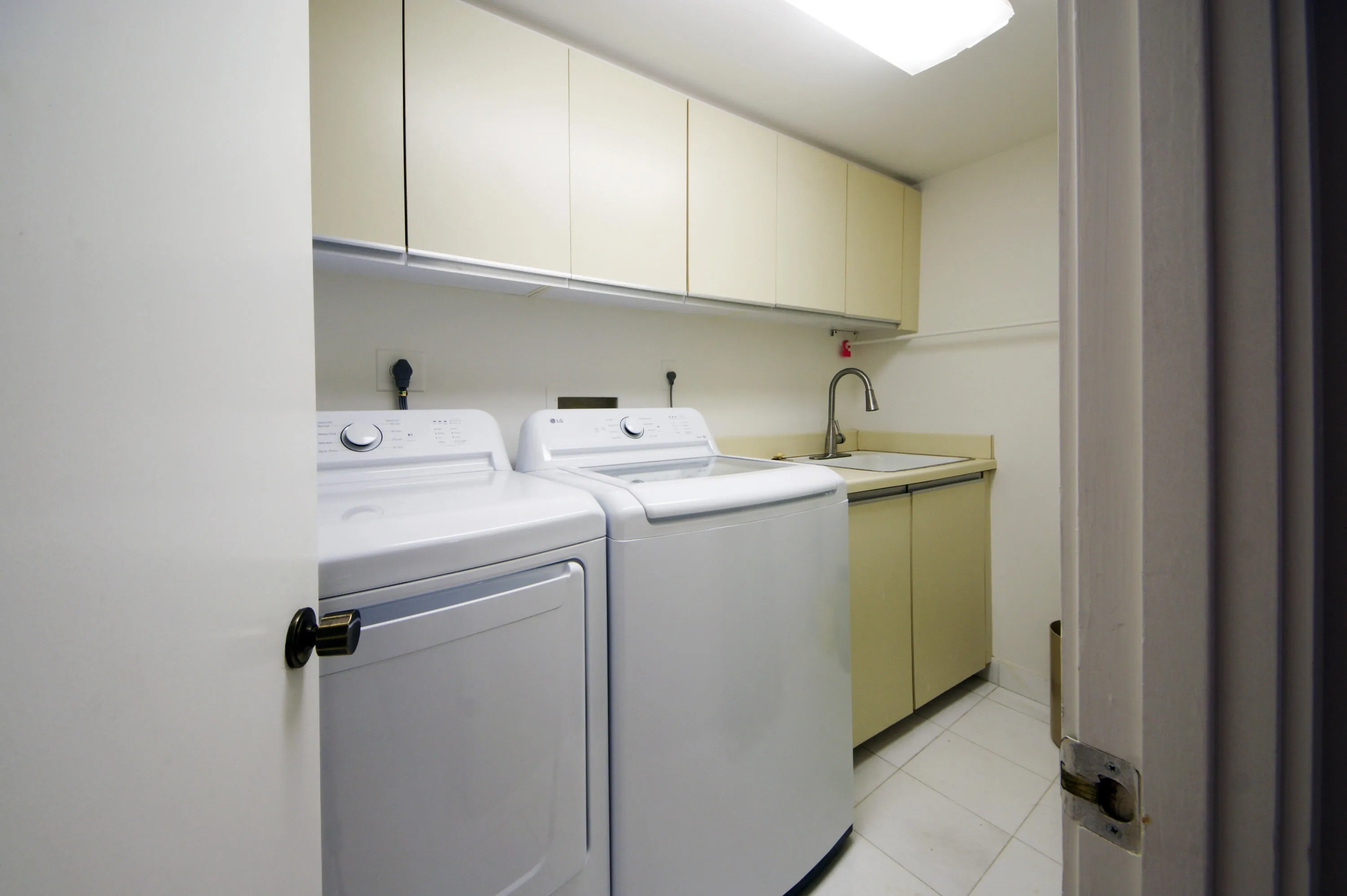 110 Utility DSC00899