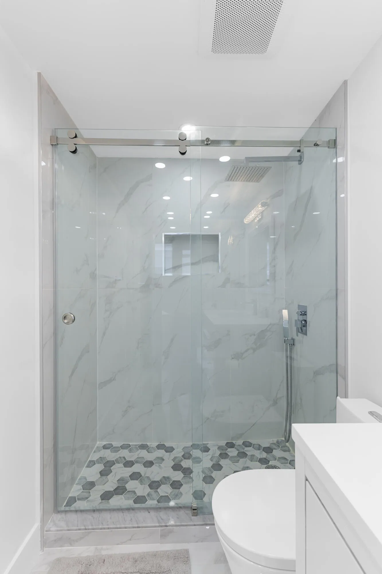 Main Bathroom Shower