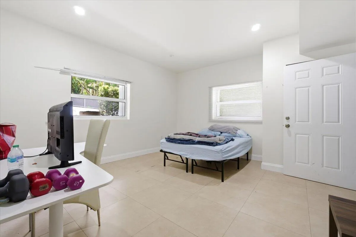 Property photo 31