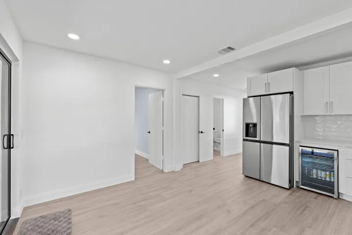 18-web-or-mls-A7409454