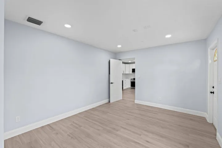 31-web-or-mls-A7409470