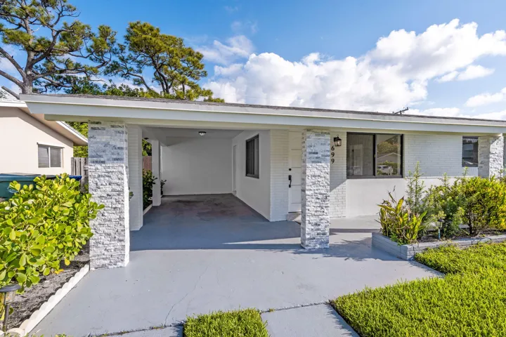 4-web-or-mls-A7409382