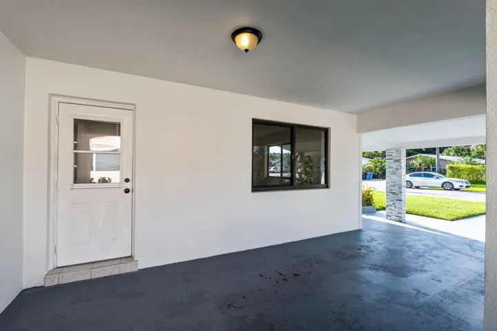 7-web-or-mls-A7409386