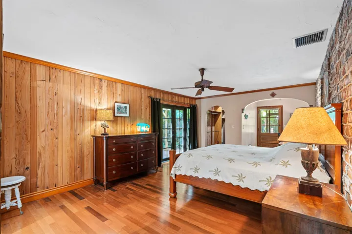 PRIMARY_BEDROOM_DT