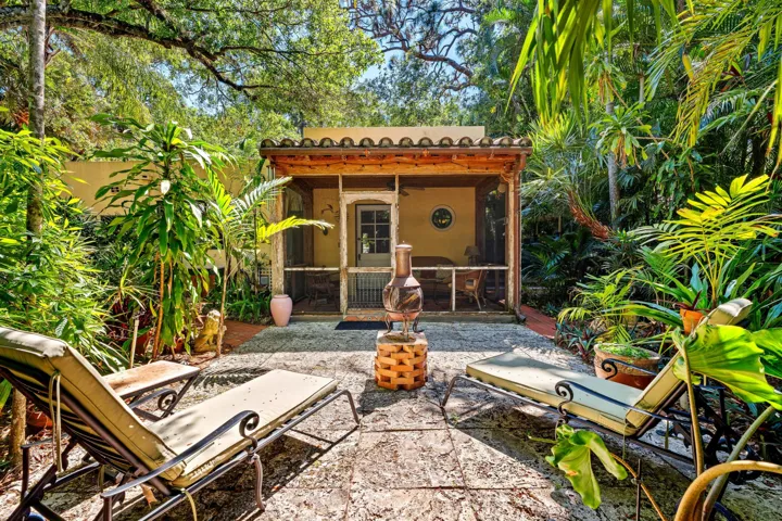 PATIO_TO_REAR_DT
