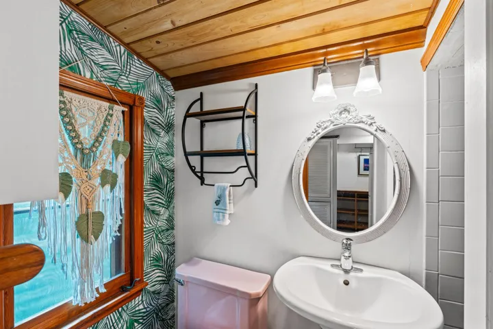 BATHROOM_2_DT