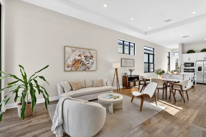 21-web-or-mls-5P1A0757