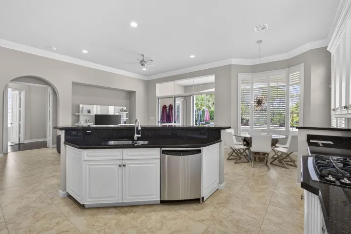 41-web-or-mls-Photos_1053
