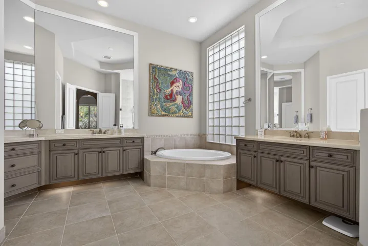48-web-or-mls-Photos_1091