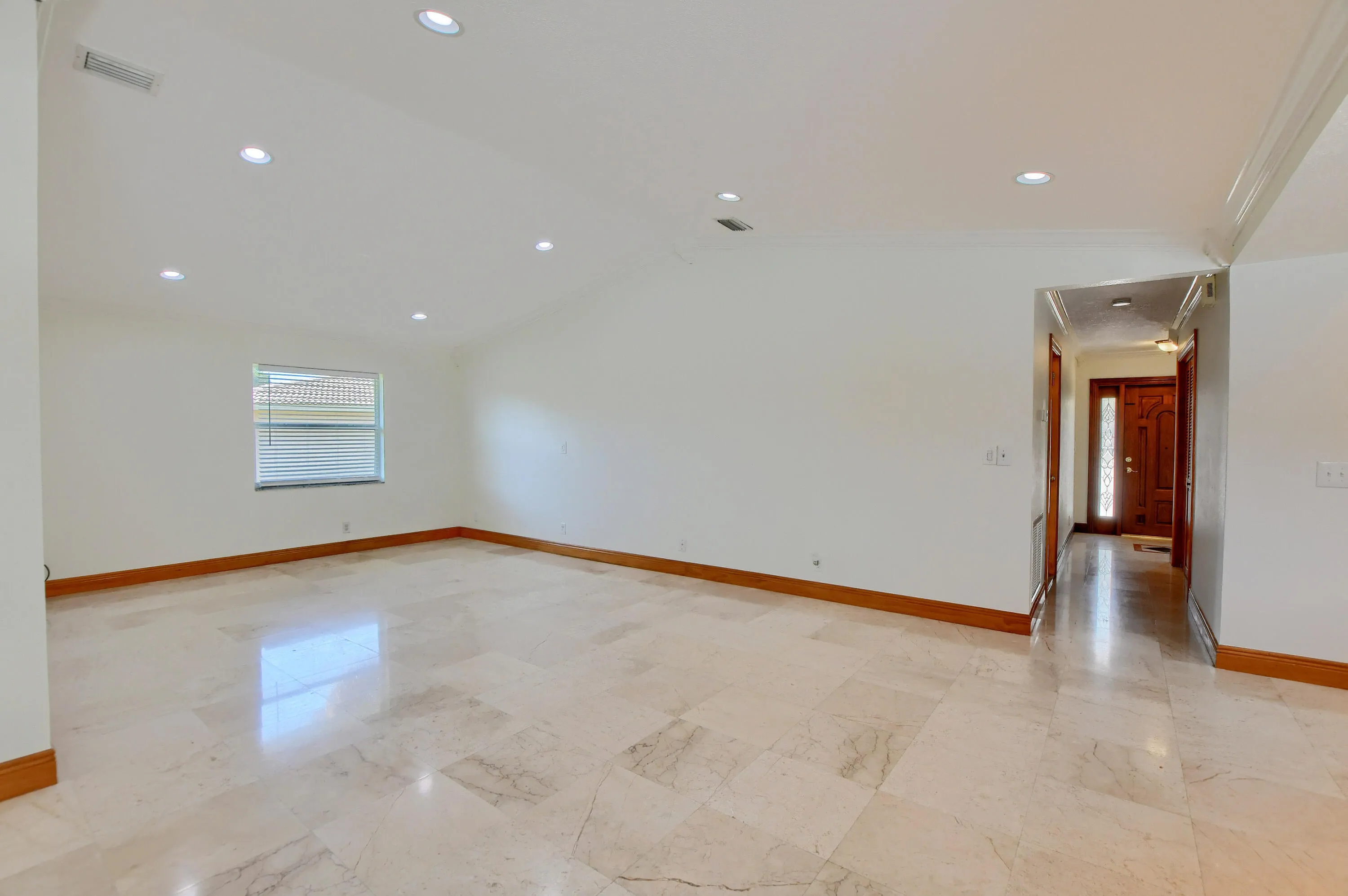 Volume ceilings