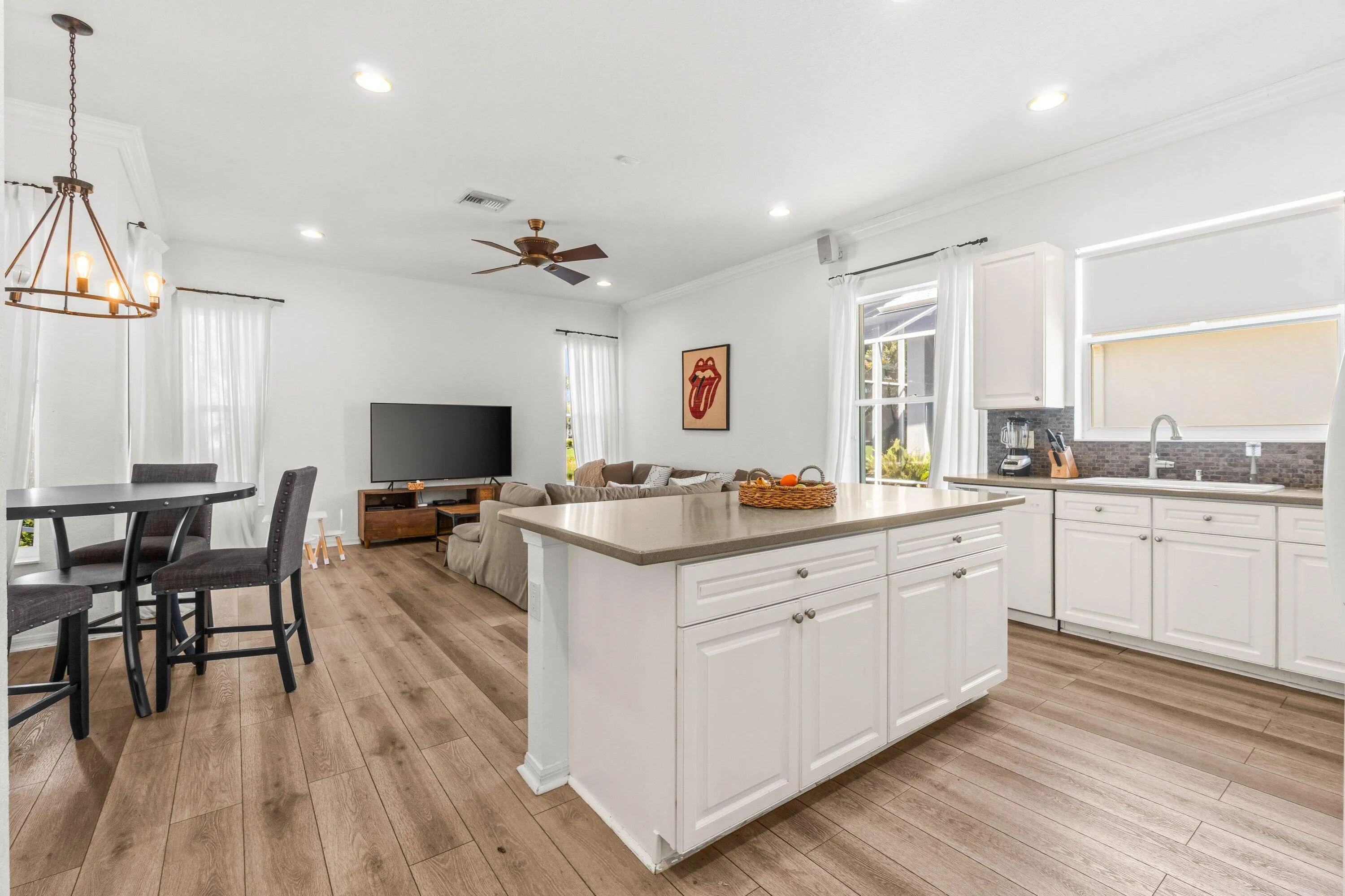 008-4621WindwardCoveLane-Wellington-FL-3