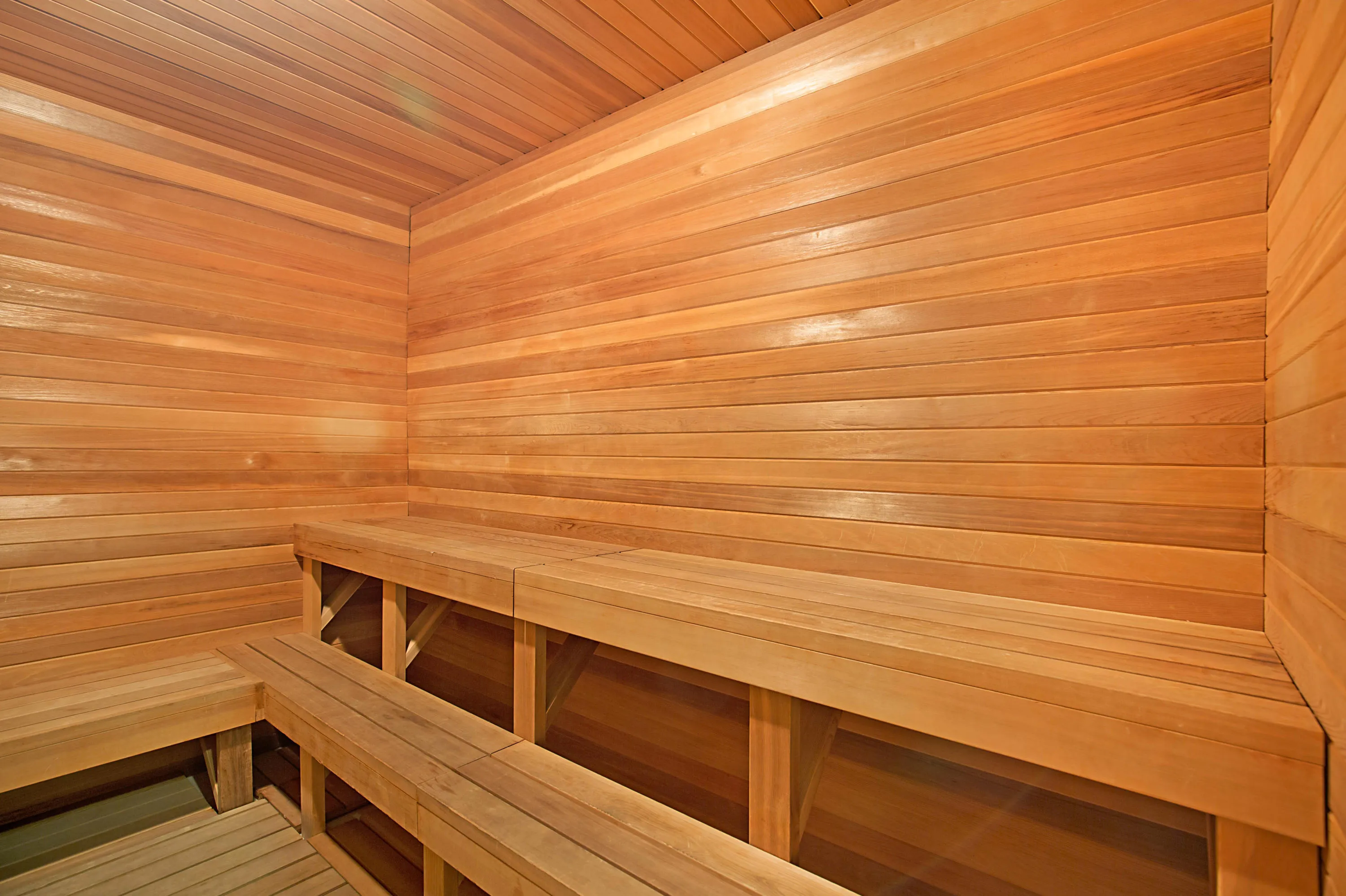 SAUNA IN WOMEN'S AND MEN'S LOCKER