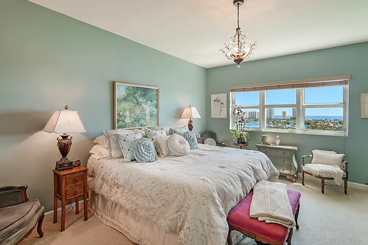 PRINCIPAL SUITE