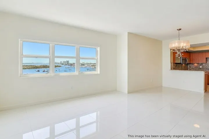 LIVING AREA VIRTUALLY STAGED