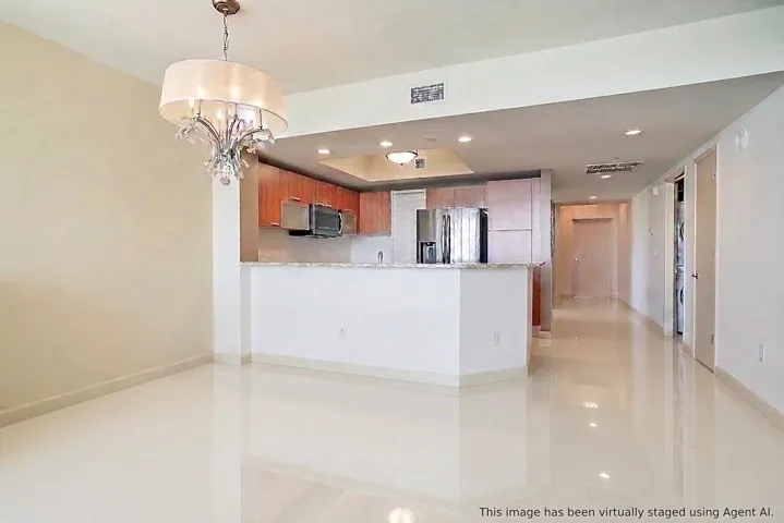 1416 dining room: entrance