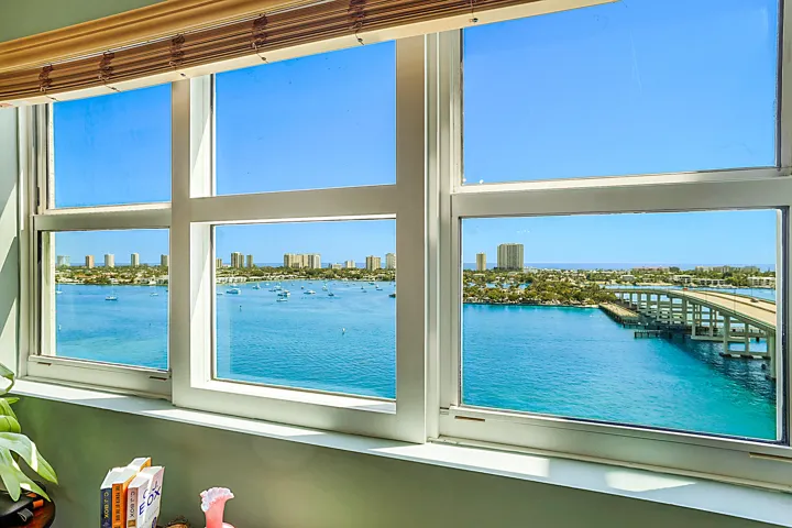 AMAZING VIEWS FROM PRINCIPAL SUITE