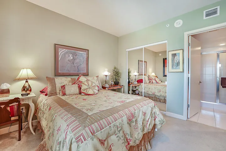 GUEST SUITE