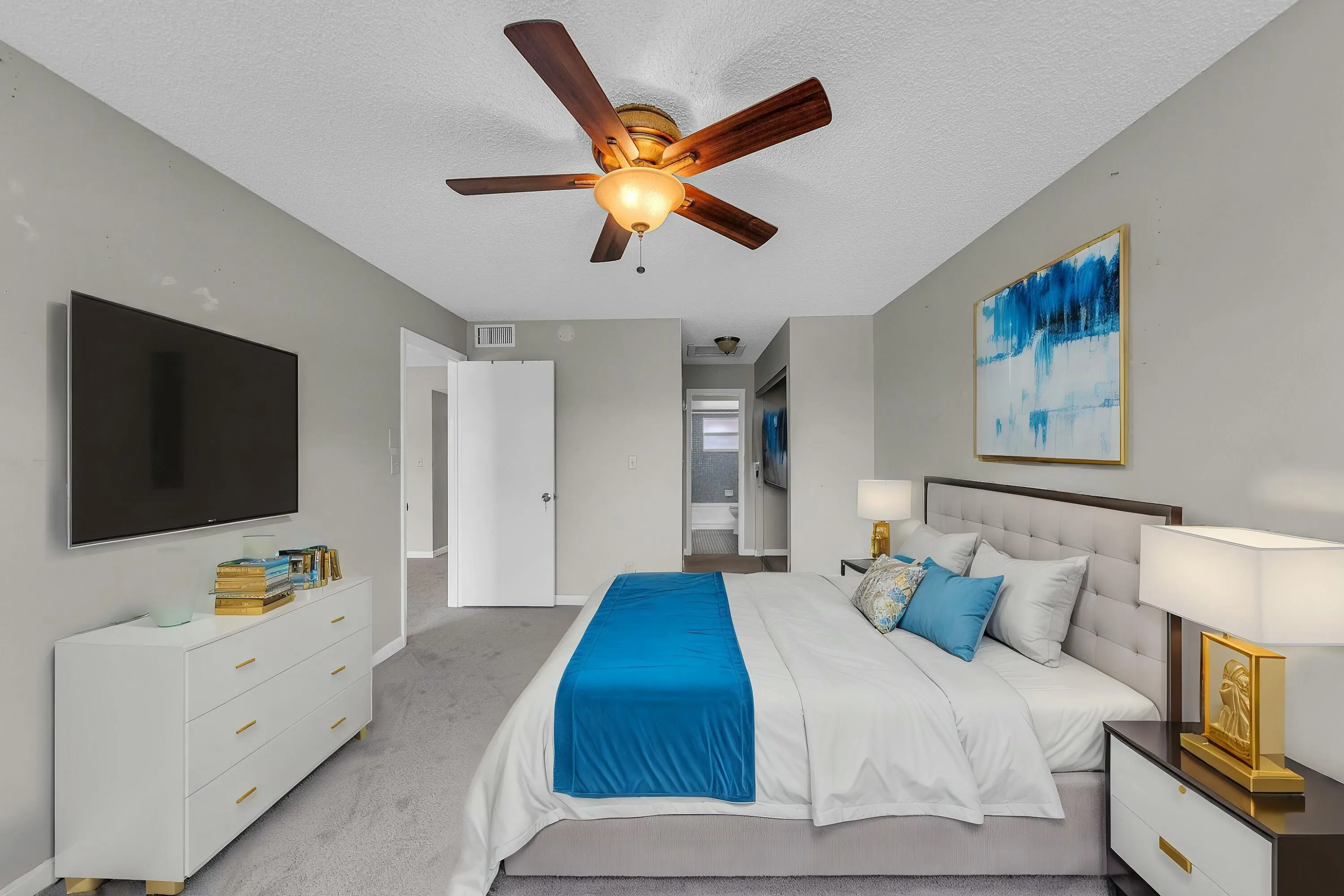VIRTUAL STAGED MASTER BEDROOM