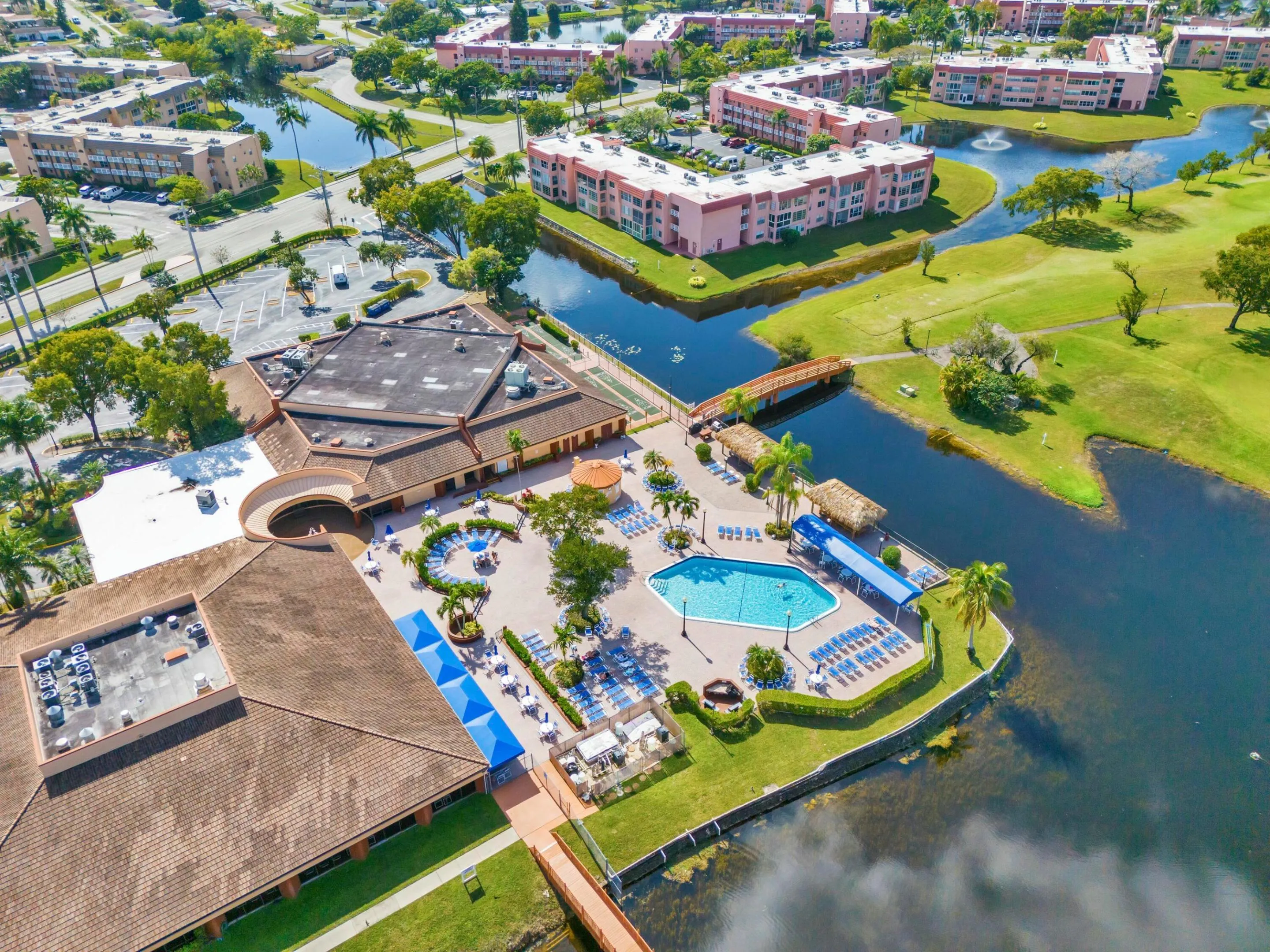 AERIAL OF CLUBHOUSE