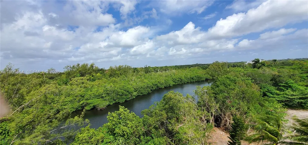 GREYNOLDS BACK WEST VIEW/OLETA RIVER