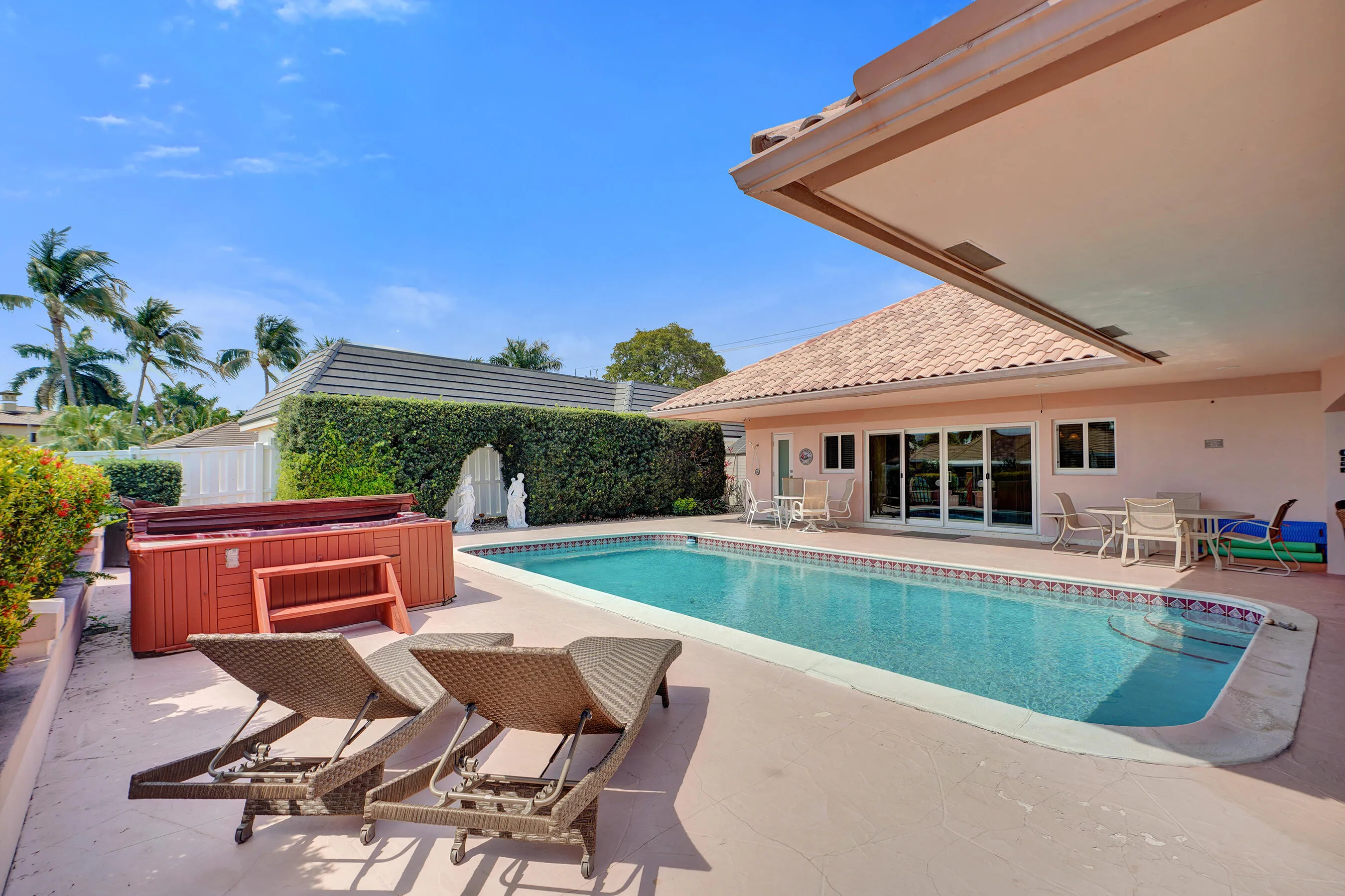 Property photo 32